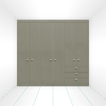 Closet Main Image (closed)