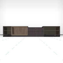 Closet Main Image (Open)